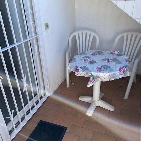 Studio Dans Un Endroit Calme Et Discret D Empuria Empuriabrava Dış mekan fotoğraf
