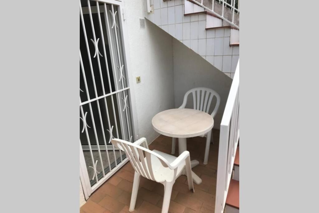 Studio Dans Un Endroit Calme Et Discret D Empuria Empuriabrava Dış mekan fotoğraf